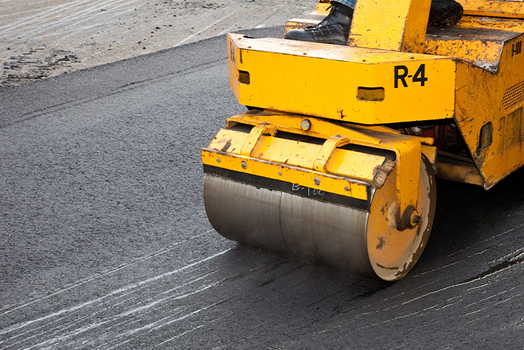 Read more about the article Sealcoating Season Is Officially Underway | Asphalt Paving Company, Wichita, KS