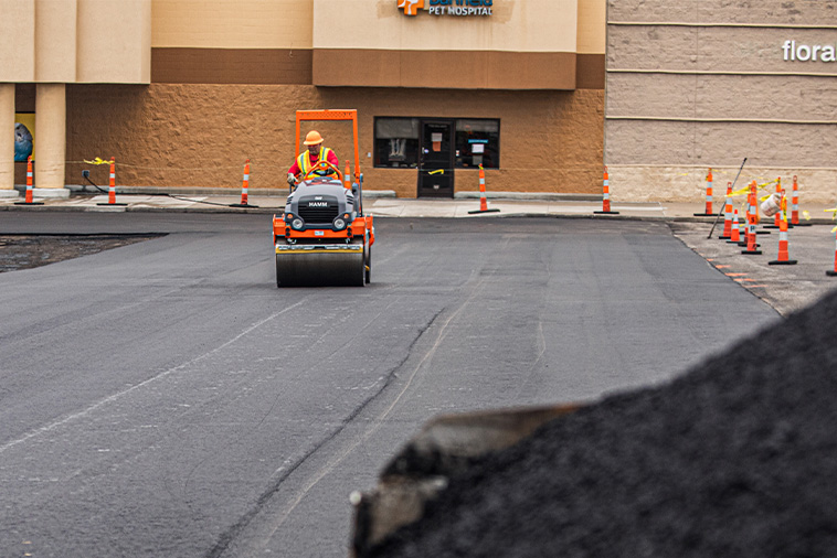 Read more about the article Common Asphalt Paving Mistakes You Should Avoid This Summer | Asphalt Paving Company, Wichita, KS