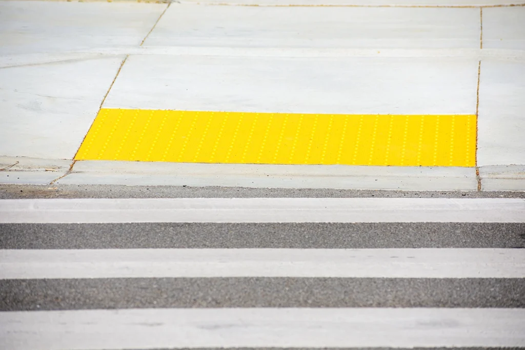 ada parking requirements