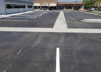 parking lot of jimmie's diner in wichita, ks