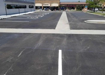 parking lot of jimmie's diner in wichita, ks