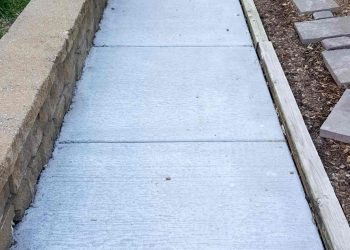 sidewalk at horizon east apartments