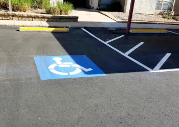handicapped parking space at horizon east apartments