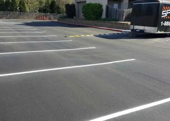 parking spaces & speed bump at horizon east apartments