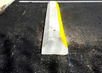 parking curb stops at horizon east apartments