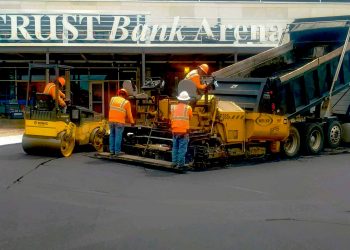 encore pavement employees at the entrance of intrust bank arena in wichita ks